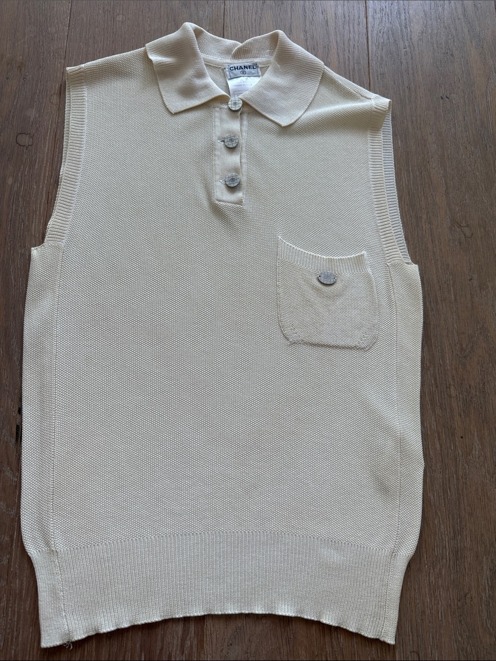 Authentic CHANEL ivory off white silk sleeveless tank top buttons size 36